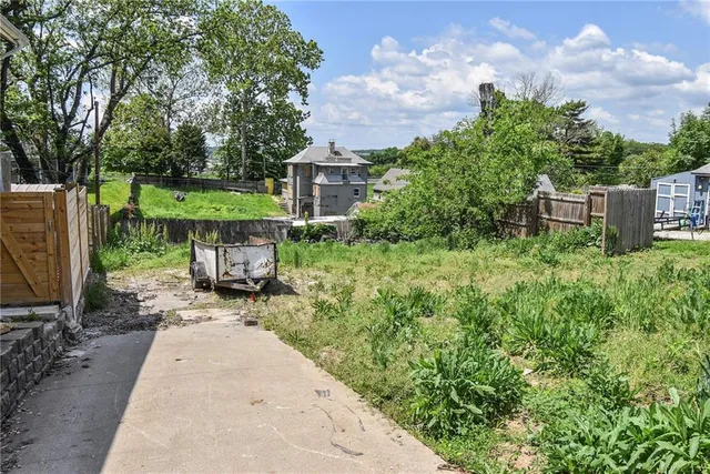 $10,000 | 508 Wallace Avenue, Kansas City, MO 64125