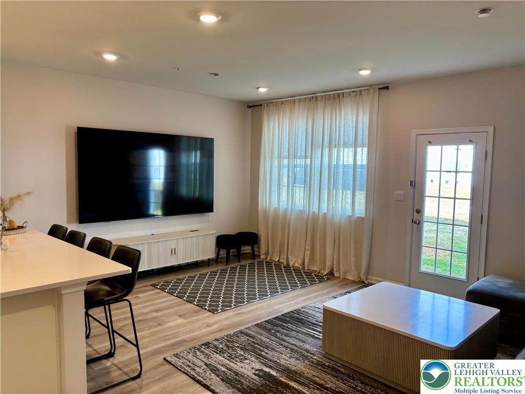 1237 Martin Road Breinigsville, PA 18031 - Photo 6 of 24