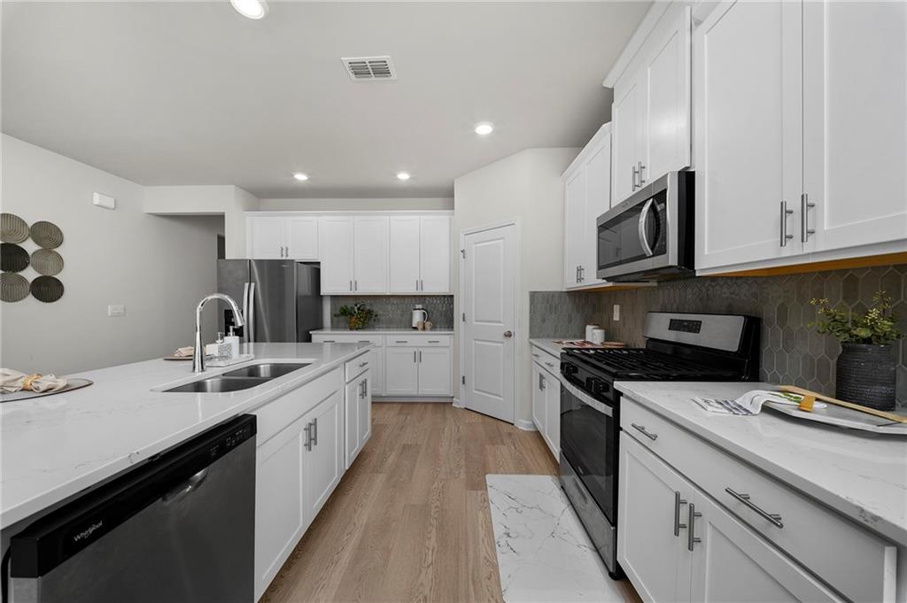 330 Denali Butte Terrace Canton, GA 30114 - Photo 10 of 40