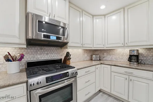 $2,800 | 5350 East Deer Valley Drive, Unit 1281, Phoenix, AZ 85054