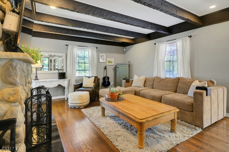 215 Mountainview Road Warren, NJ 07059 - Photo 5 of 37