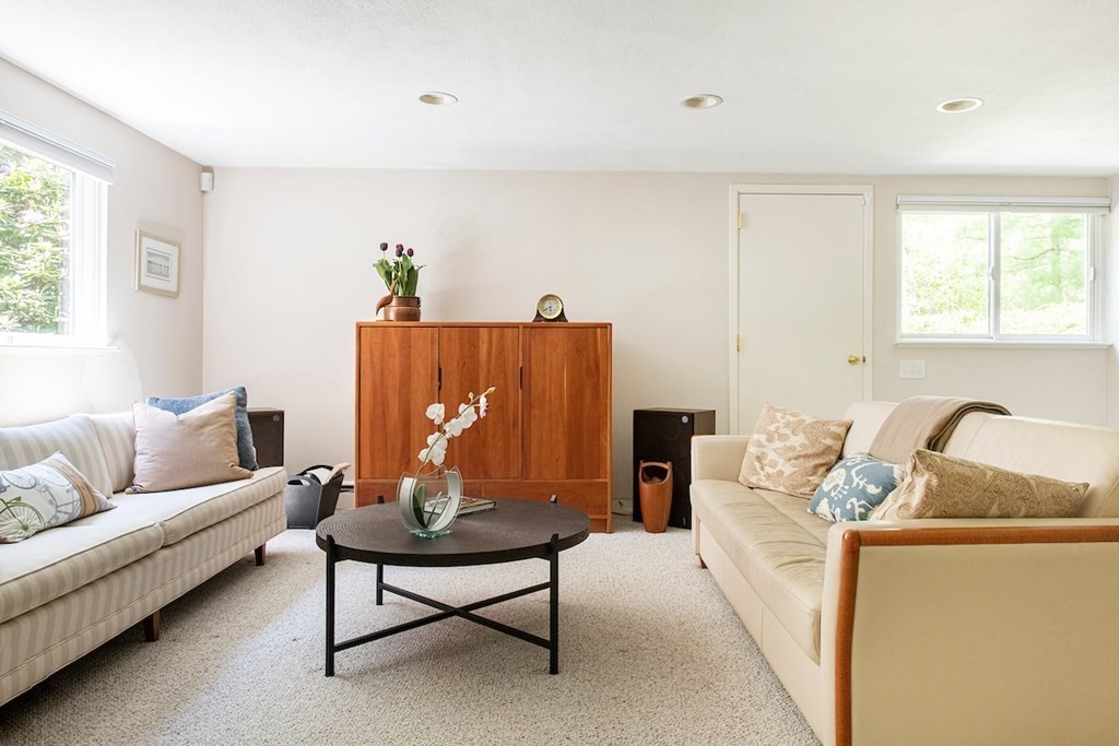 359 North Emerson Road Lexington, MA 02420 - Photo 22 of 24 Gallery Image 22