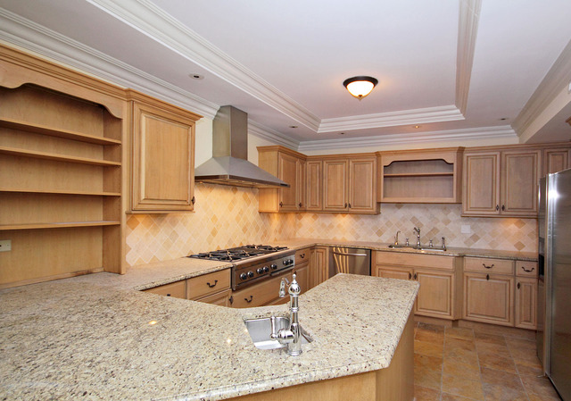 690 Brierhill Road Deerfield, IL 60015 - Photo 14 of 24