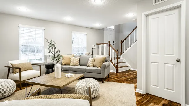 $425,000 | 960 Orlando Street, Carmel, IN 46032