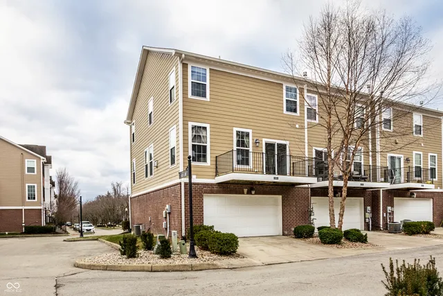 $425,000 | 960 Orlando Street, Carmel, IN 46032