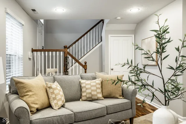 $425,000 | 960 Orlando Street, Carmel, IN 46032