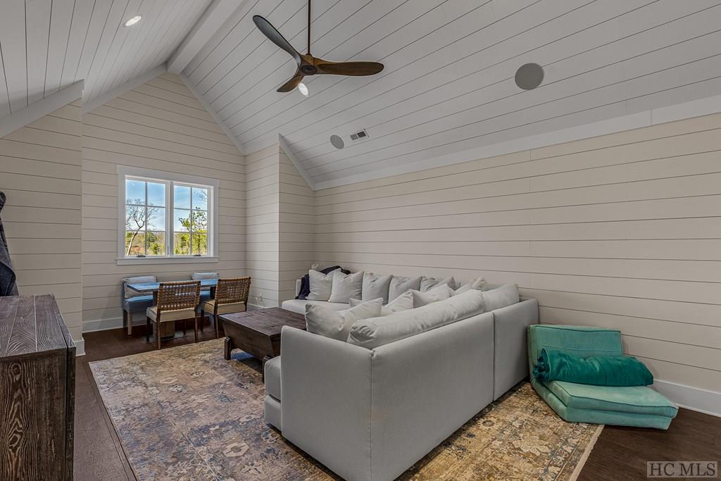 809 Flagstone Road Sapphire, NC 28774 - Photo 25 of 31 Gallery Image 25