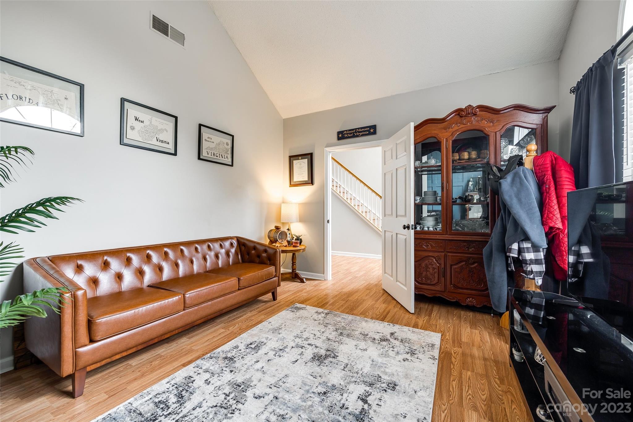 12513 Old Timber Road Charlotte, NC 28269 - Photo 5 of 37 Gallery Image 5