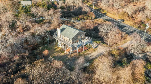 $1,400,000 | 17 West Lake Drive, Montauk, NY 11954