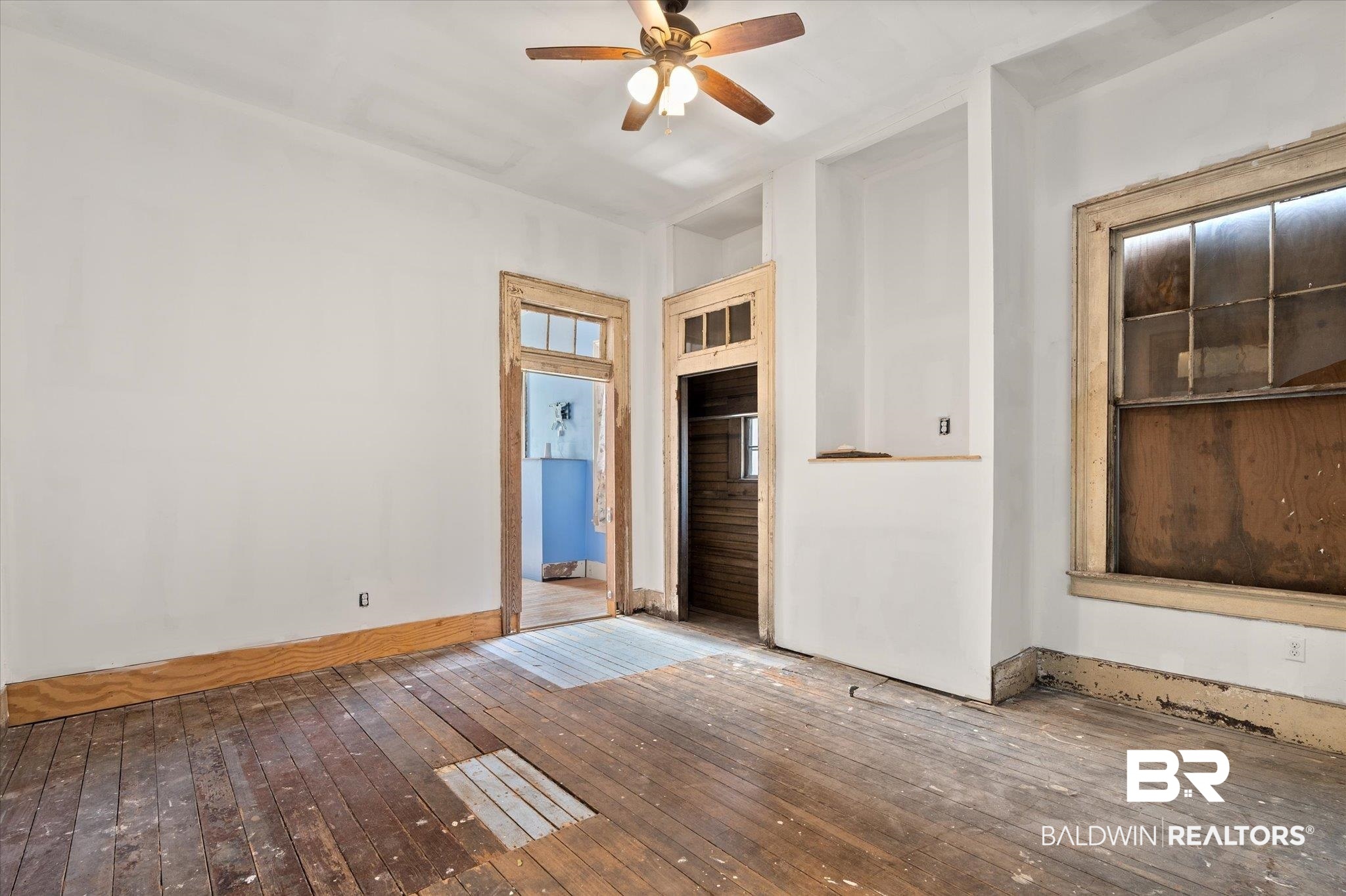 450 Charles Street Mobile, AL 36604 - Photo 7 of 20