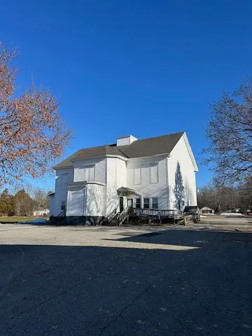 $750,000 | 905 Main Street, Vassalboro, ME 04989