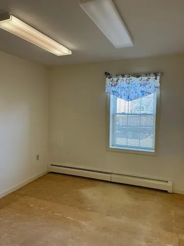 $750,000 | 905 Main Street, Vassalboro, ME 04989