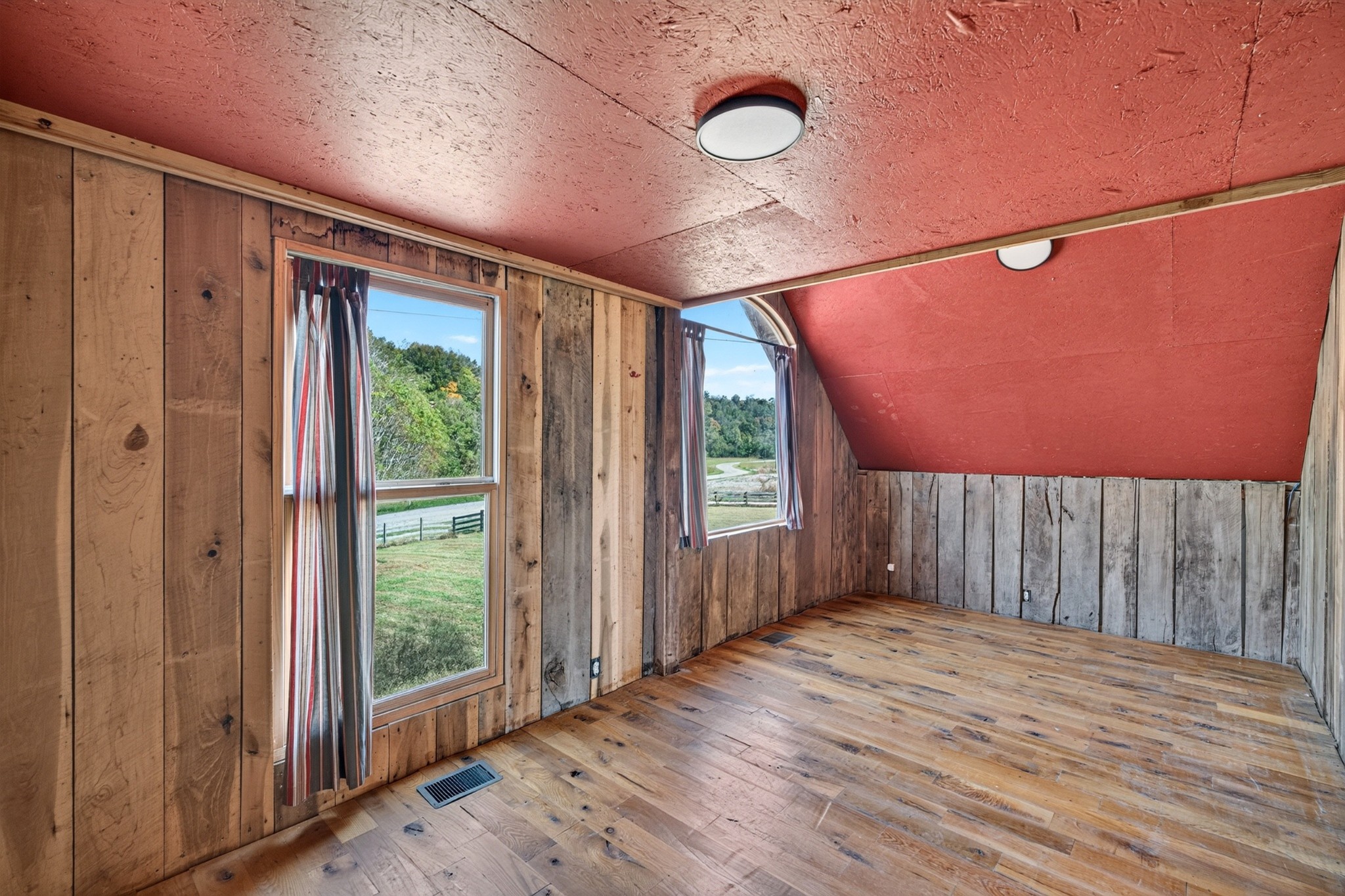 1202 Starks Road Cumberland Furnace, TN 37051 - Photo 20 of 98 Gallery Image 20