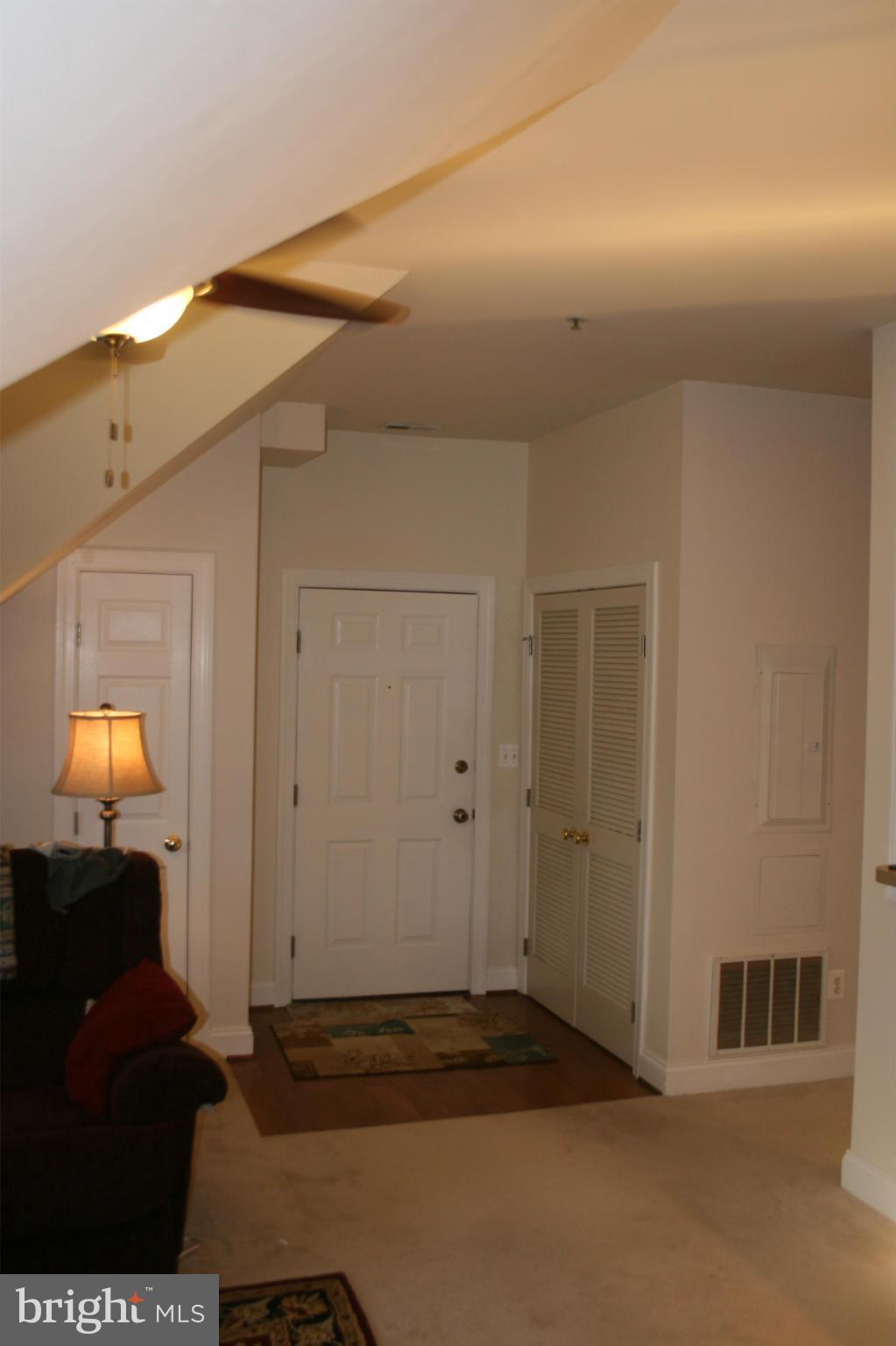 100 Dry Mill Road Southwest, Unit 301 Leesburg, VA 20175 - Photo 8 of 10 Interior (General)