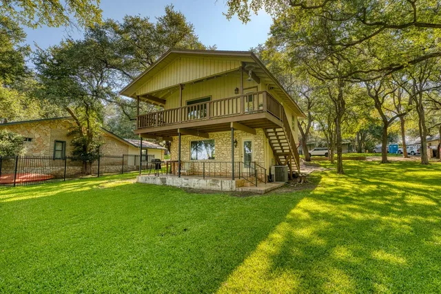 $2,475,000 | 406-410 Lakeview Drive, Horseshoe Bay, TX 78657