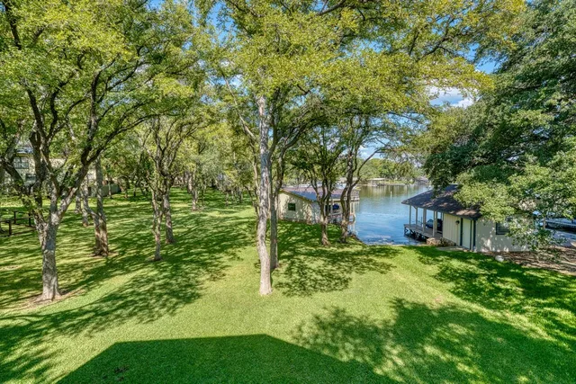 $2,475,000 | 406-410 Lakeview Drive, Horseshoe Bay, TX 78657