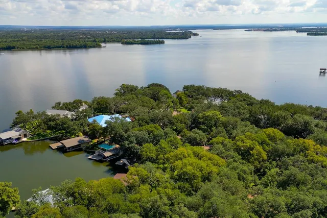 $2,475,000 | 406-410 Lakeview Drive, Horseshoe Bay, TX 78657