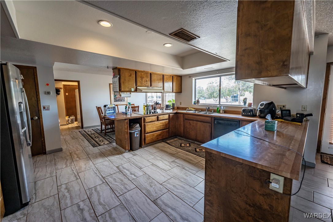 10320 South Veteran Road Seligman, AZ 86337 - Photo 15 of 79 Kitchen