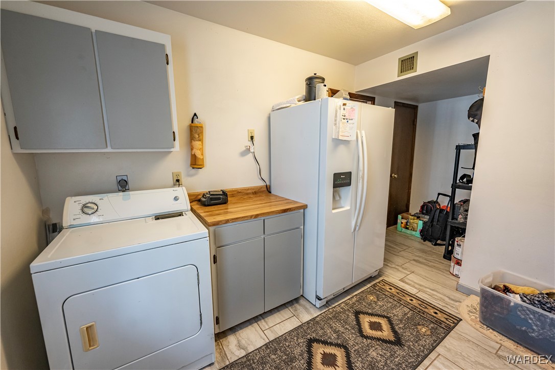 10320 South Veteran Road Seligman, AZ 86337 - Photo 23 of 79 Laundry