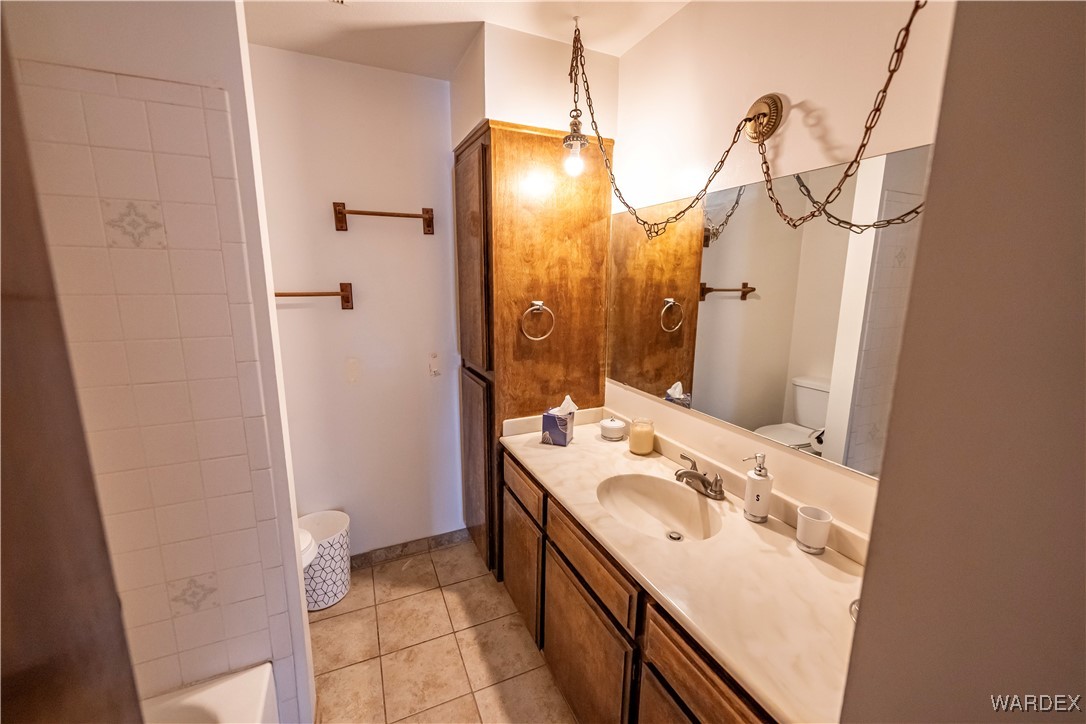 10320 South Veteran Road Seligman, AZ 86337 - Photo 27 of 79 Bathroom