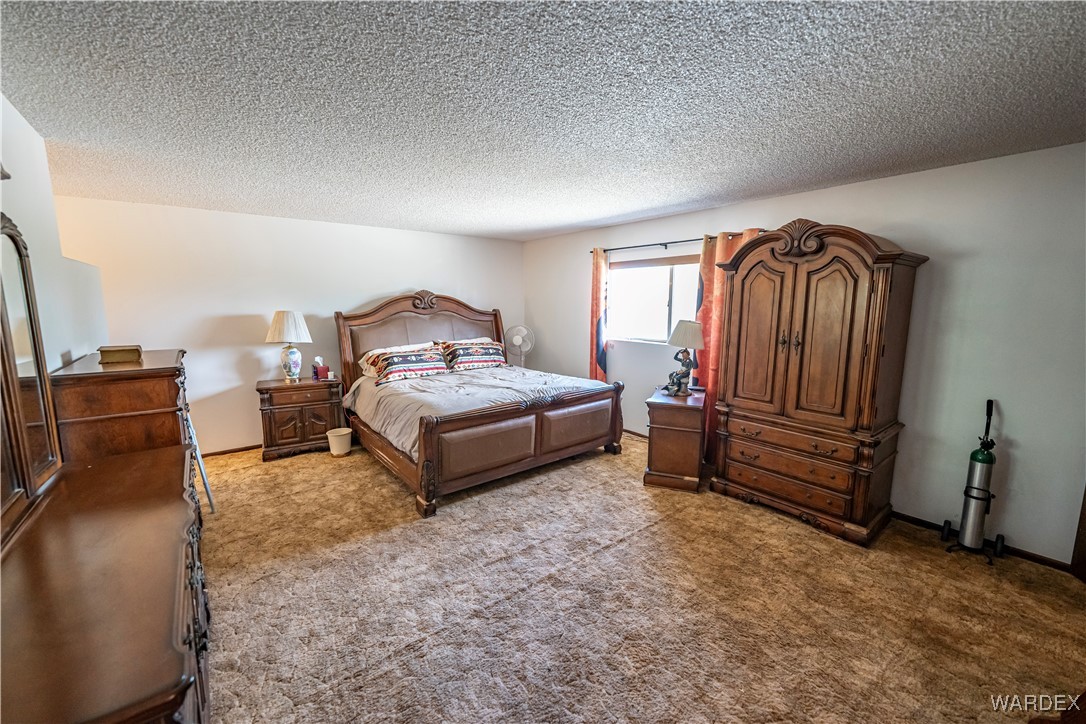 10320 South Veteran Road Seligman, AZ 86337 - Photo 32 of 79 Master Bedroom