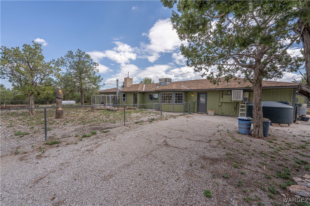 10320 South Veteran Road Seligman, AZ 86337 - Photo 63 of 79 Front of Structure