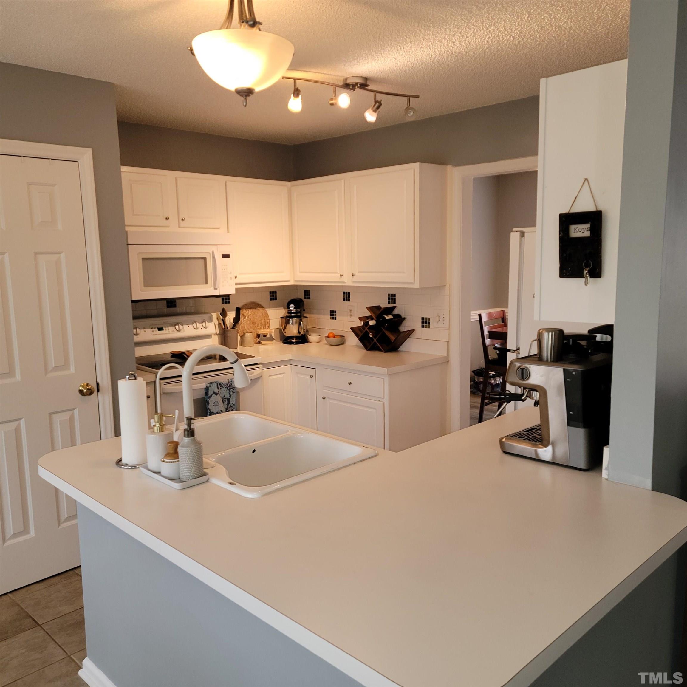 3400 Neptune Drive Raleigh, NC 27604 - Photo 7 of 18 Gallery Image 7