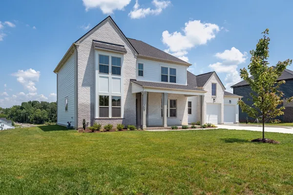 $829,900 | 7404 Black Fox Drive, Fairview, TN 37062