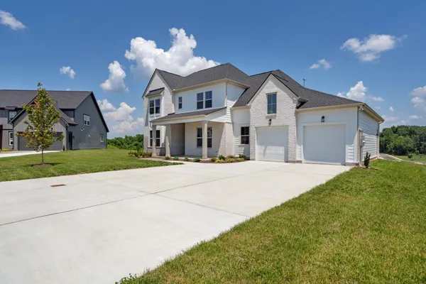 $829,900 | 7404 Black Fox Drive, Fairview, TN 37062