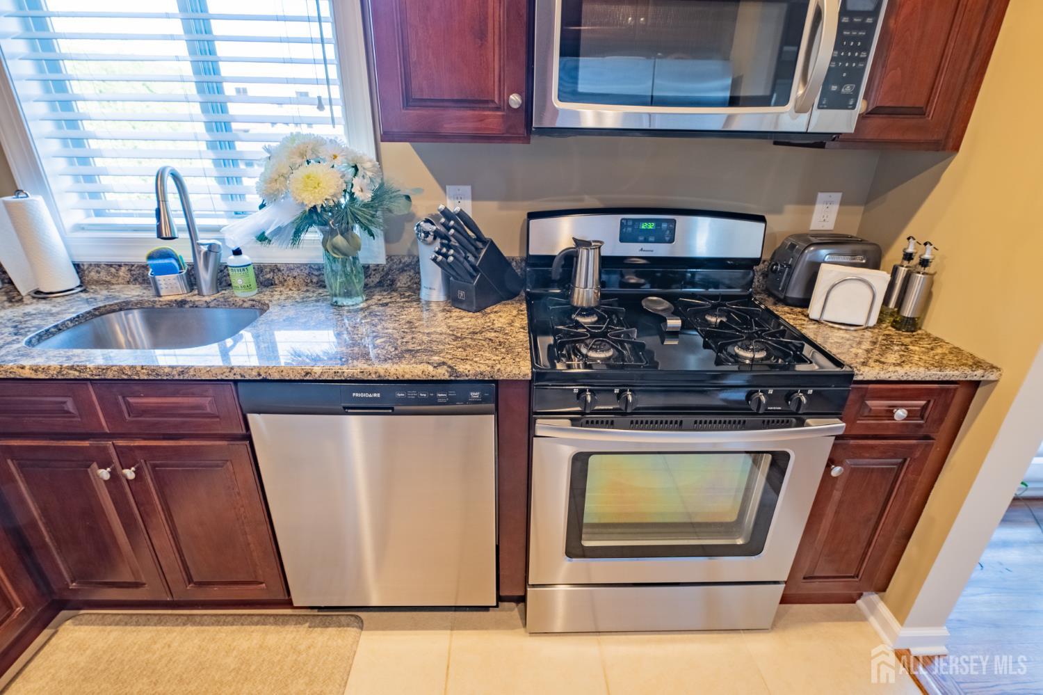 16 Woodland Road Jamesburg, NJ 08831 - Photo 24 of 68