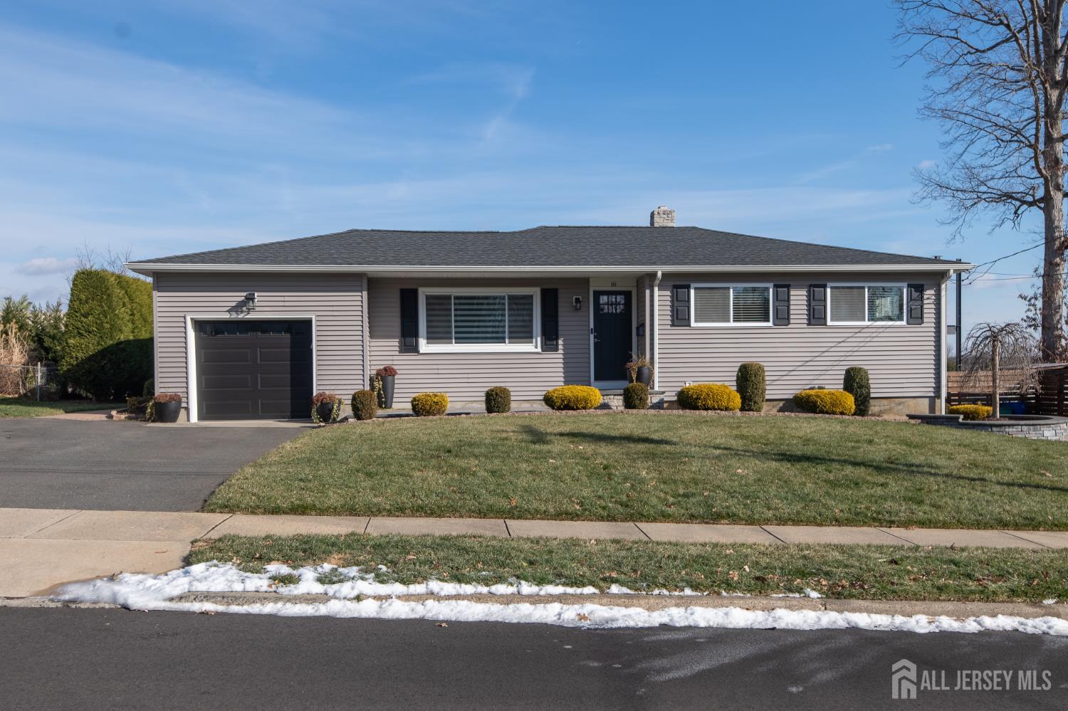 16 Woodland Road Jamesburg, NJ 08831 - Photo 4 of 68