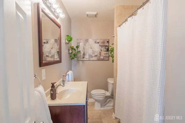 $549,900 | 16 Woodland Road, Jamesburg, NJ 08831