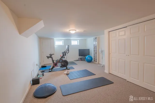 $549,900 | 16 Woodland Road, Jamesburg, NJ 08831