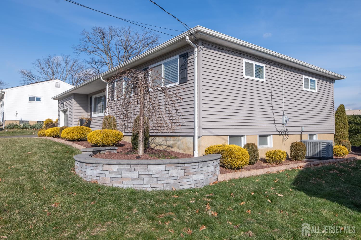 16 Woodland Road Jamesburg, NJ 08831 - Photo 5 of 68