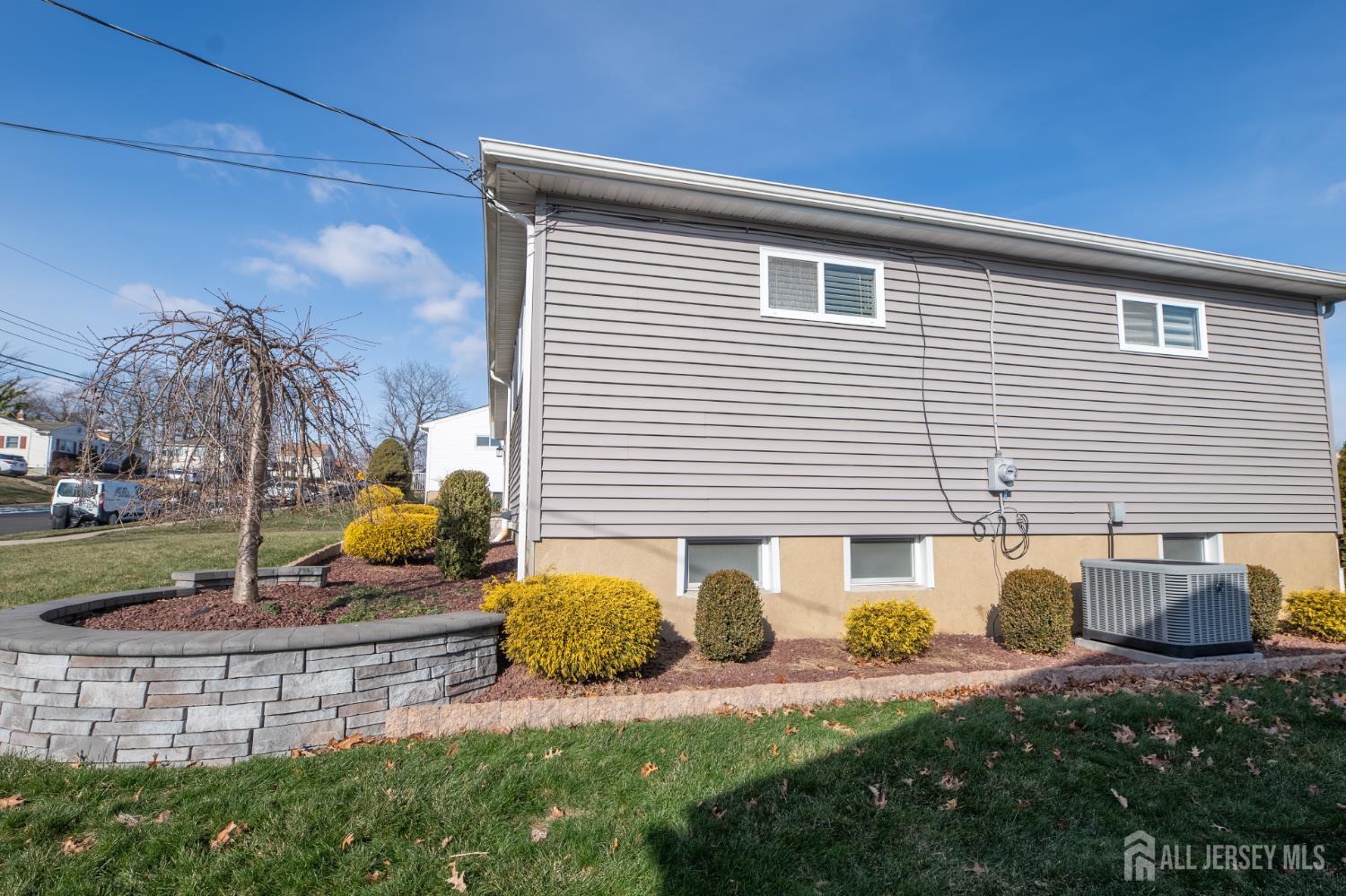 16 Woodland Road Jamesburg, NJ 08831 - Photo 6 of 68