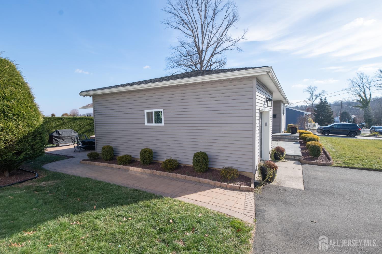 16 Woodland Road Jamesburg, NJ 08831 - Photo 7 of 68