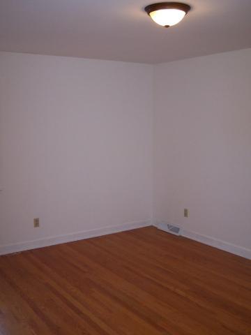 3516 Heritage Road Southwest Roanoke, VA 24015 - Photo 11 of 31 Master Bedroom