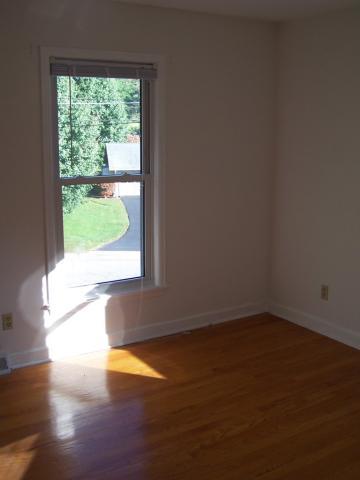 3516 Heritage Road Southwest Roanoke, VA 24015 - Photo 17 of 31 Bedroom #2