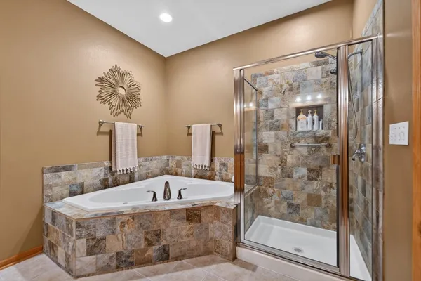 $479,900 | 12805 Edgewater Pointe, Winnebago, IL 61088