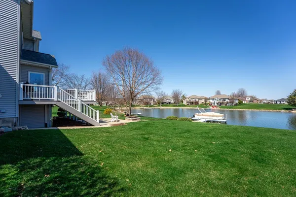 $479,900 | 12805 Edgewater Pointe, Winnebago, IL 61088