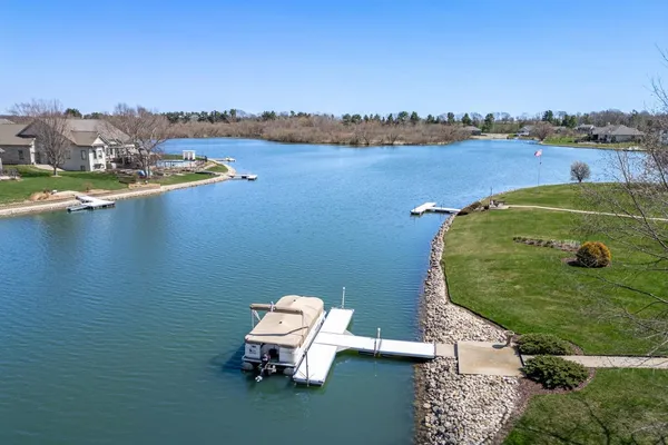 $479,900 | 12805 Edgewater Pointe, Winnebago, IL 61088