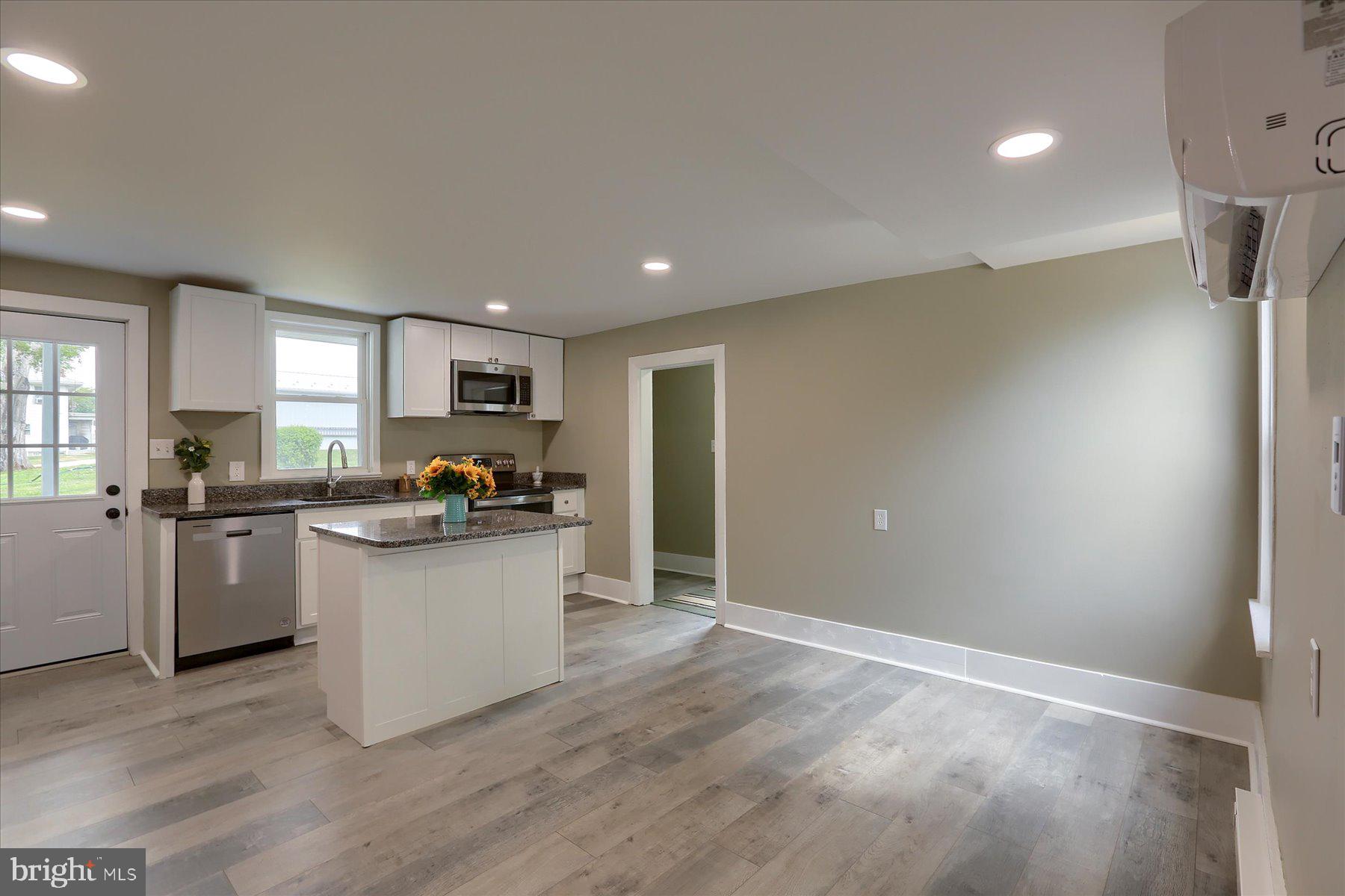 5192 Admire Road Thomasville, PA 17364 - Photo 9 of 47