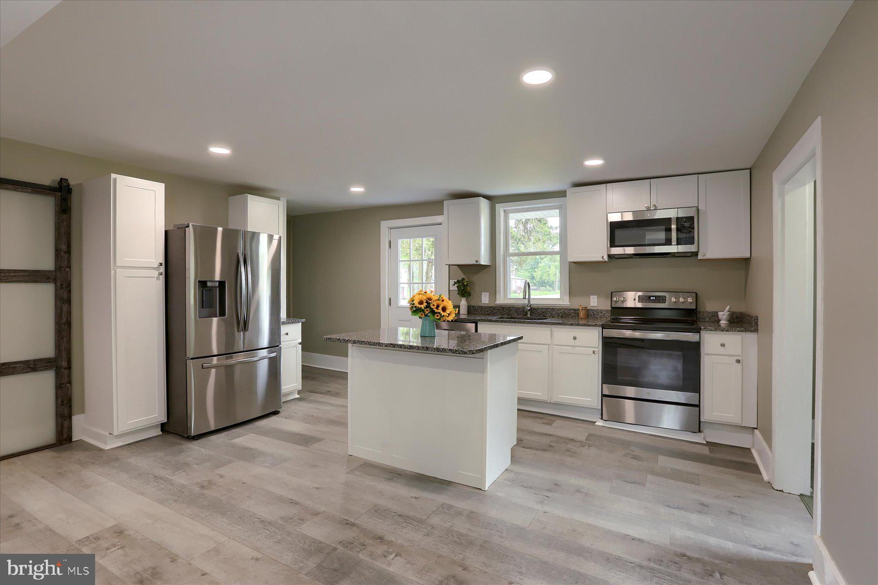5192 Admire Road Thomasville, PA 17364 - Photo 10 of 47