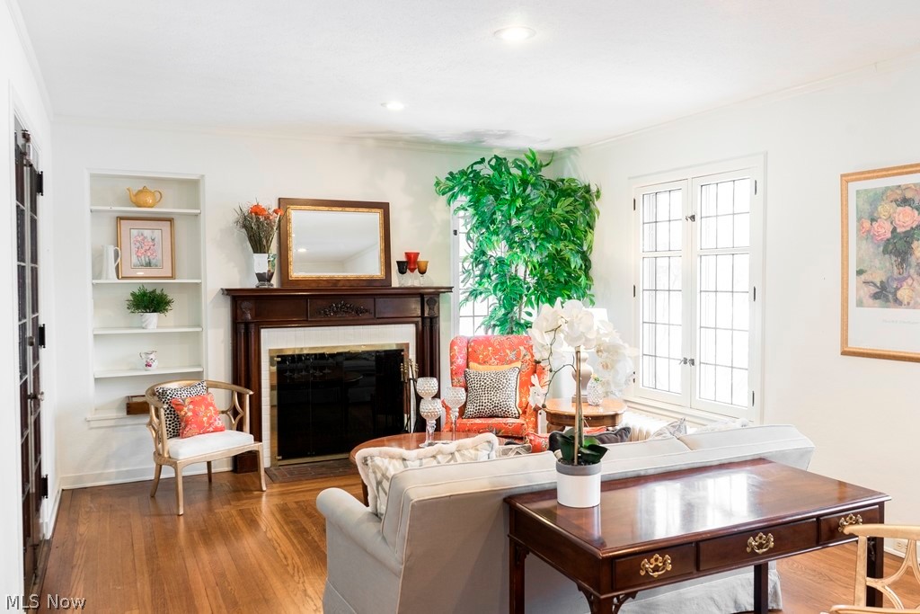 3116 Chadbourne Road Cleveland, OH 44120 - Photo 2 of 25 Gallery Image 2