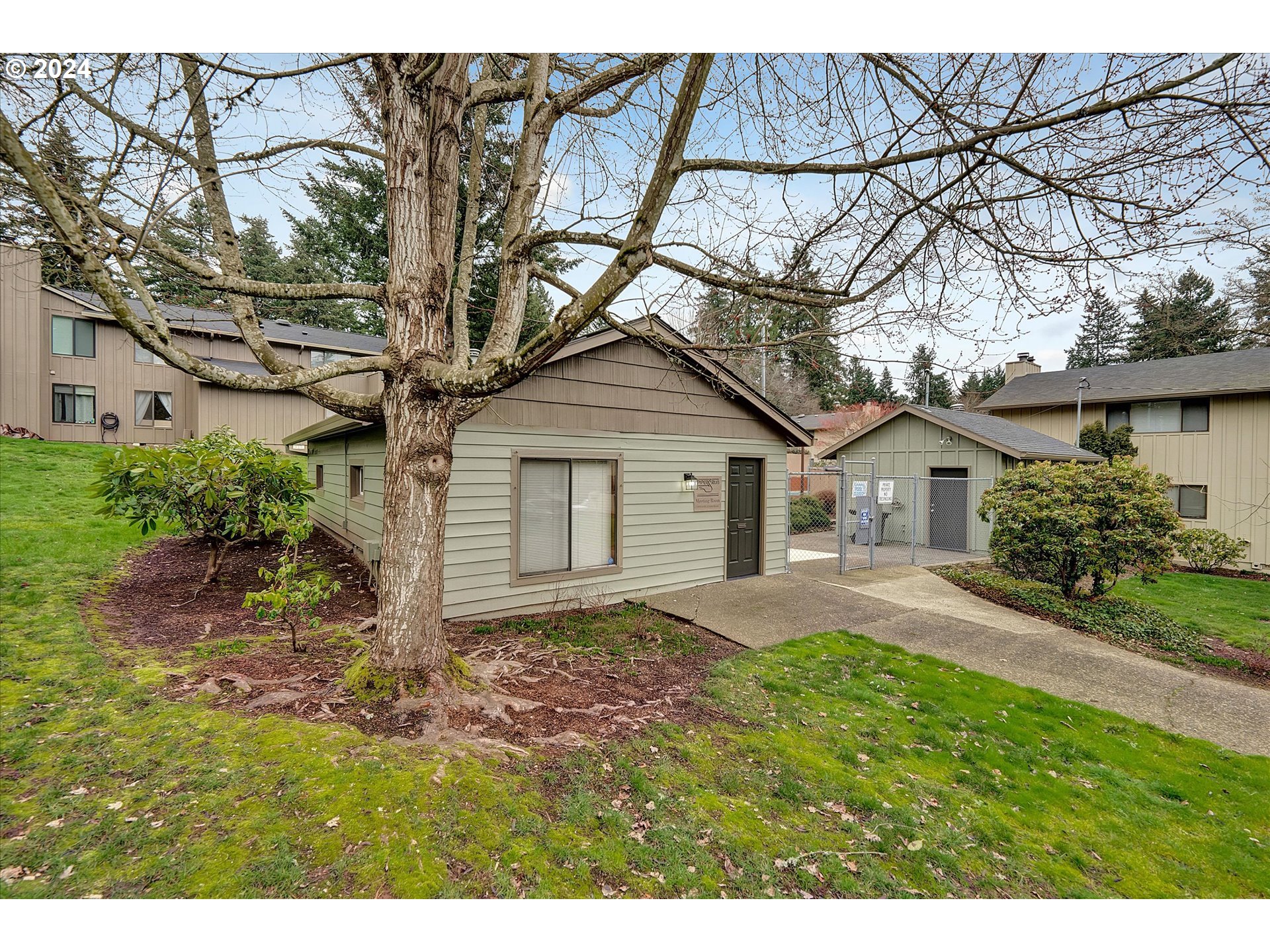 6965 Childs Road Lake Oswego, OR 97035 - Photo 37 of 40 Gallery Image 37