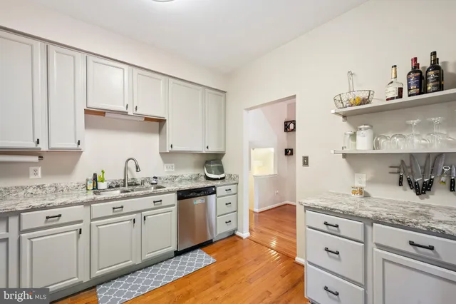 $2,850 | 2610 Grayton Lane, Woodbridge, VA 22191