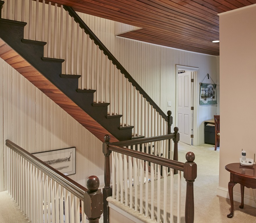 6 Stonegate Road Warren, RI 02885 - Photo 16 of 30