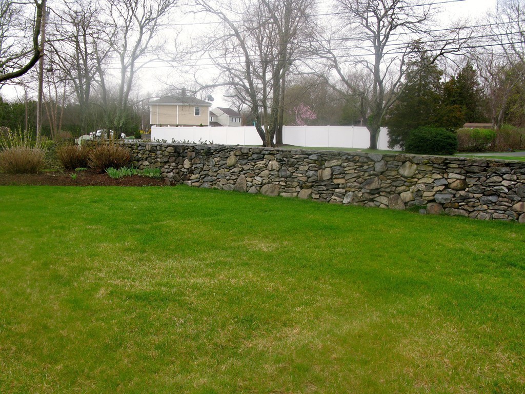 6 Stonegate Road Warren, RI 02885 - Photo 27 of 30