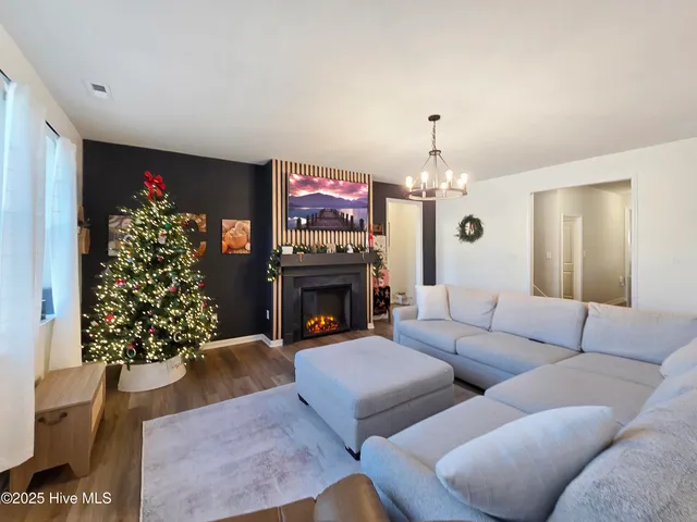 $429,900 | 107 Green Run Court, Elizabeth City, NC 27909