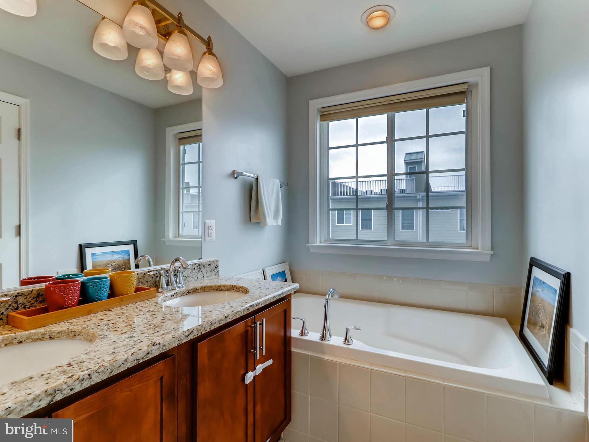 1316 Decatur Street Baltimore, MD 21230 - Photo 22 of 29 Bath (Master)